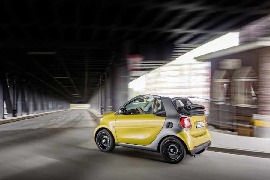  Smart ForTwo Prime Cabrio 2016 года  (фото 13 из 33)
